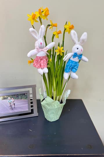 7" Bunny on Stem Set